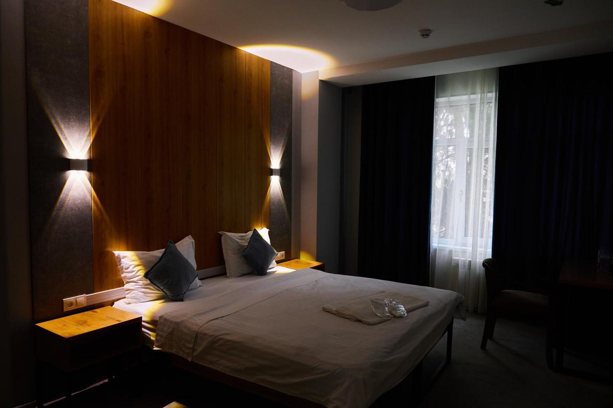 Art Plaza Hotel Tashkent Exterior photo