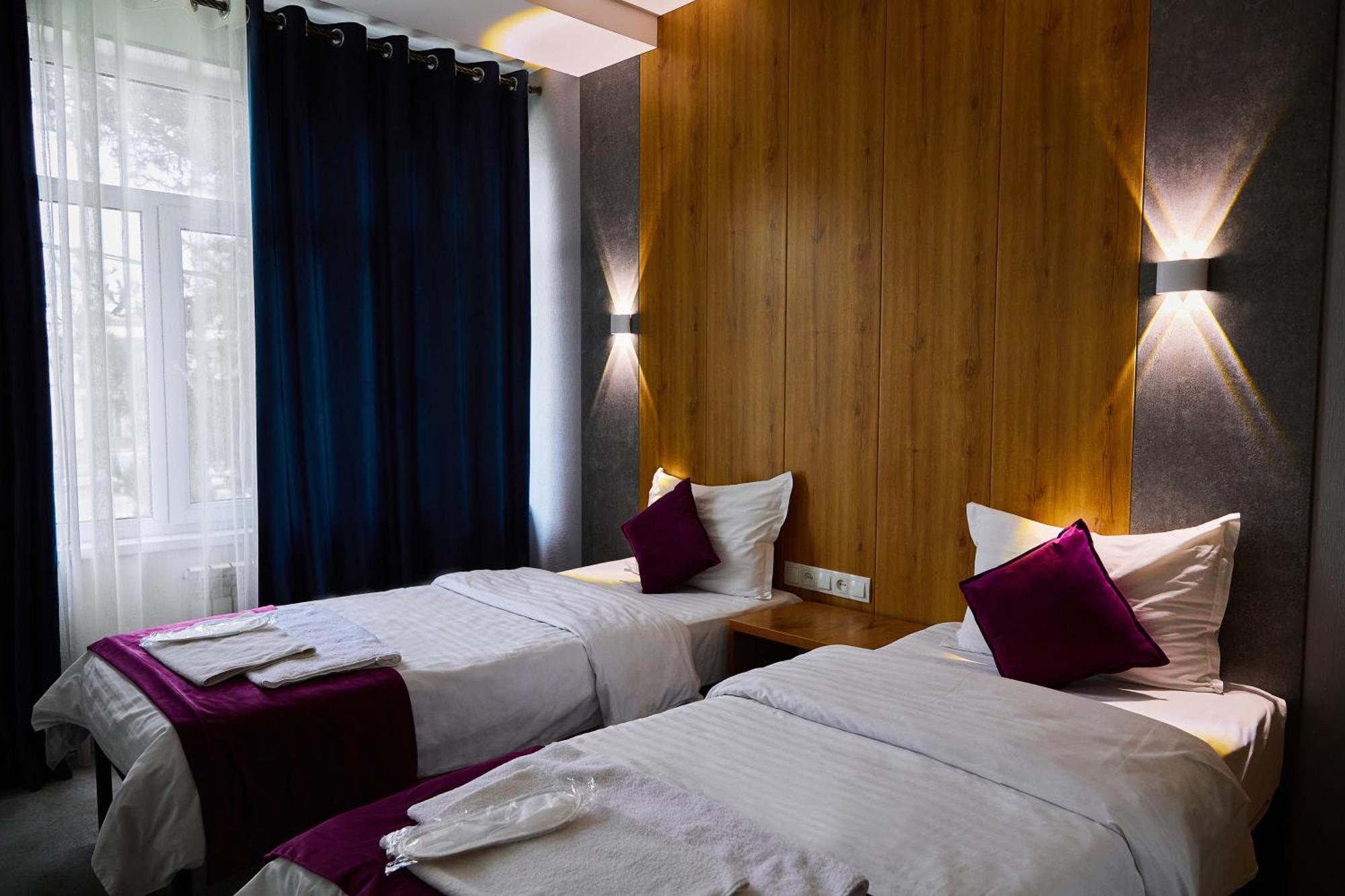 Art Plaza Hotel Tashkent Exterior photo